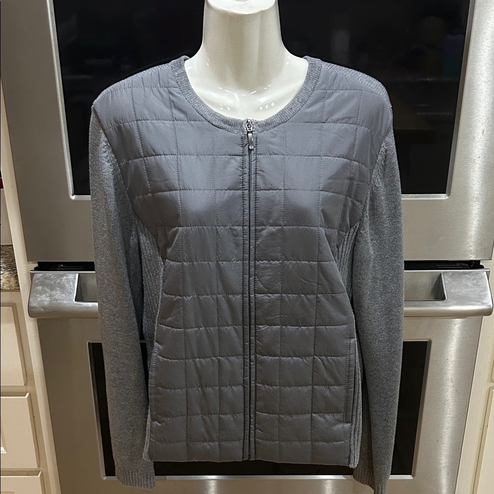 Croft & Barrow Gray Quilted zipper sweater Jacket soft & stretchy